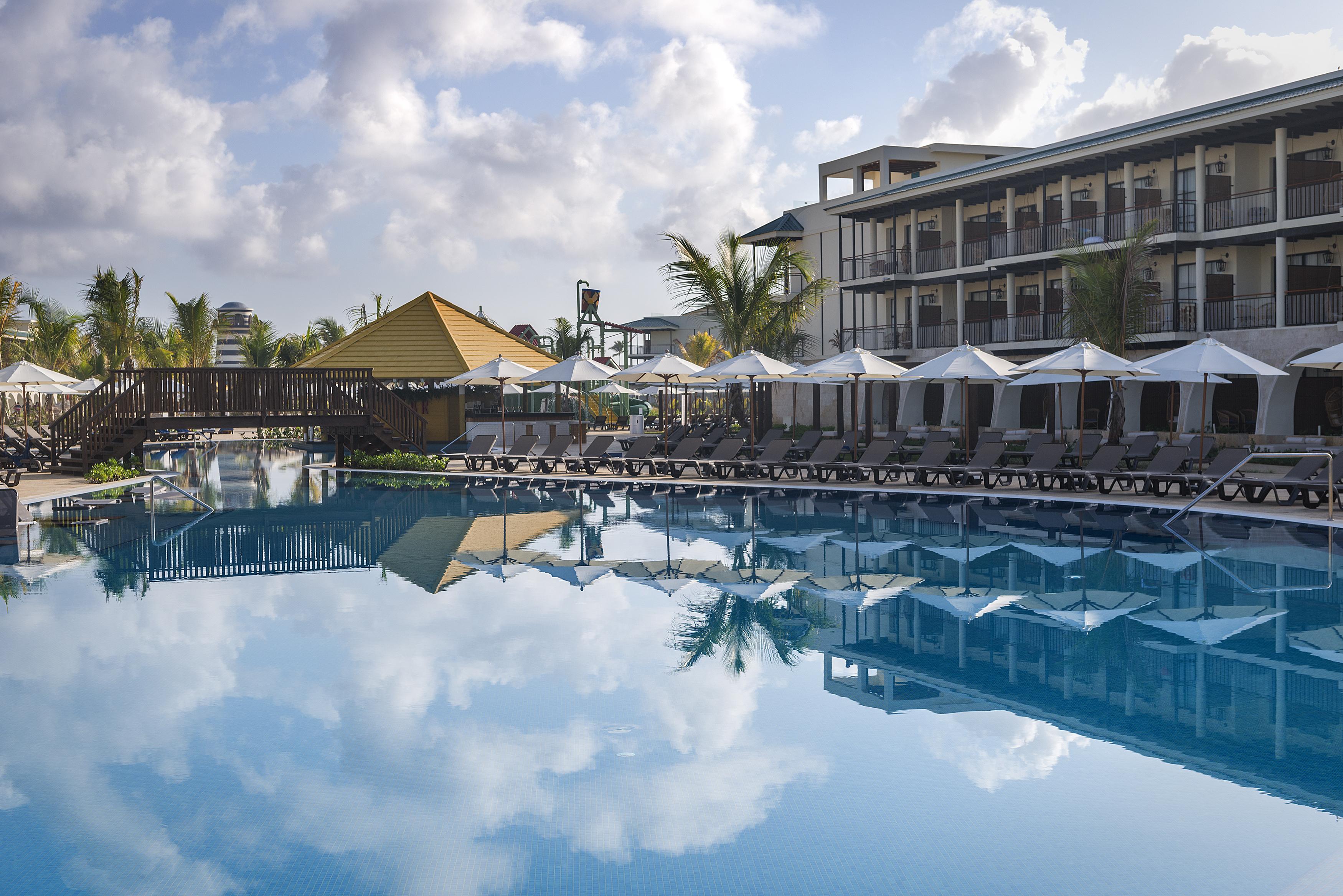 Ocean El Faro Resort (Adults Only) Punta Cana Exterior photo